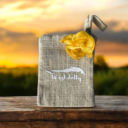 Keeps dirty an oil off of the Washdolly White