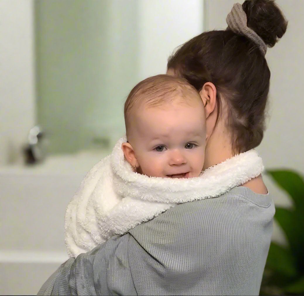 HANDS FREE BABY TOWEL